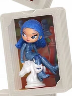 Mattel Descendants Mini Doll Chloe